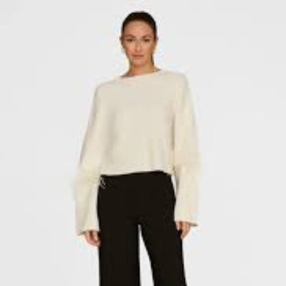 NWT Noli Shop Bella Feather Trim Sweater in Pearl - Size Small - Picture 3 of 6